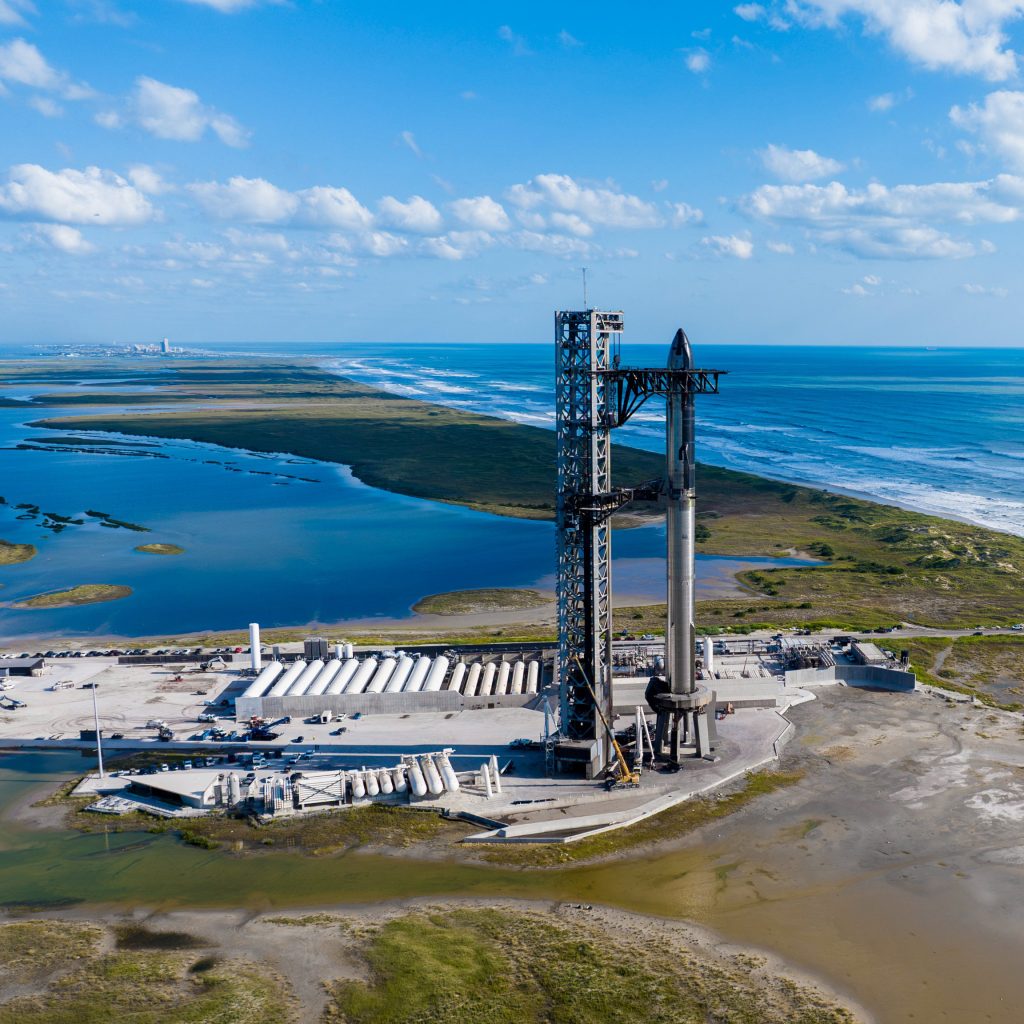 Starship S30B12 pronta al lancio del test IFT-5 il giorno precedente. Crediti: SpaceX